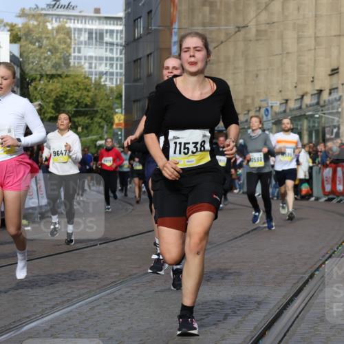 05.10.2025 - 20. swb-Marathon Bremen Strokosch-Dieckow http://msf.ph/oto/9254986 05.10.2025 11:02:30 Ziel 9468, 9647, 9707, 9802, 9839, 10033, 10595, 10598, 10615, 11110, 11160, 11537, 11538, 11711 meine-sportfotos.de