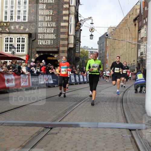 05.10.2025 - 20. swb-Marathon Bremen Yannick Fuchs http://msf.ph/oto/9254998 05.10.2025 10:55:01 Ziel 8326, 9427, 9436, 9560, 9570, 9776, 10024, 10231, 10232, 10233, 10487, 10609, 10770, 11163, 11276, 11373, 11470 meine-sportfotos.de