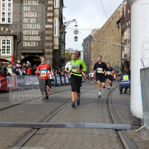 05.10.2025 - 20. swb-Marathon Bremen Yannick Fuchs http://msf.ph/oto/9255016 05.10.2025 10:55:02 Ziel 9427, 9436, 9560, 9570, 10024, 10231, 10232, 10233, 10487, 10609, 10770, 11163, 11276, 11320, 11373, 11470 meine-sportfotos.de