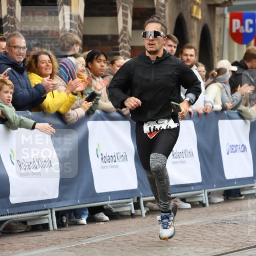 05.10.2025 - 20. swb-Marathon Bremen Strokosch-Dieckow http://msf.ph/oto/9255033 05.10.2025 12:53:20 Ziel 925, 1444, 3975, 5074 meine-sportfotos.de