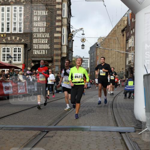 05.10.2025 - 20. swb-Marathon Bremen Yannick Fuchs http://msf.ph/oto/9255042 05.10.2025 10:55:02 Ziel 9427, 9436, 9560, 9570, 10024, 10231, 10232, 10233, 10487, 10609, 10770, 11163, 11276, 11320, 11373, 11470 meine-sportfotos.de