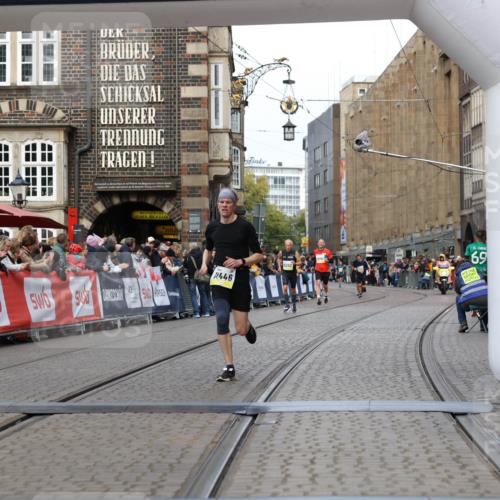 05.10.2025 - 20. swb-Marathon Bremen Yannick Fuchs http://msf.ph/oto/9255044 05.10.2025 10:46:16 Ziel 9500, 10688, 10858, 11074, 11446, 11513 meine-sportfotos.de