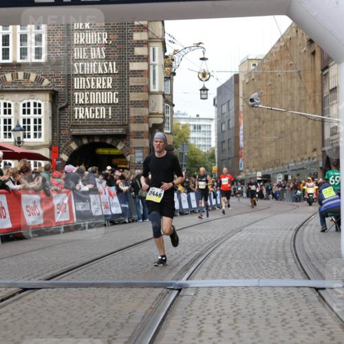 05.10.2025 - 20. swb-Marathon Bremen Yannick Fuchs http://msf.ph/oto/9255052 05.10.2025 10:46:16 Ziel 9500, 10688, 10858, 11074, 11446, 11513 meine-sportfotos.de