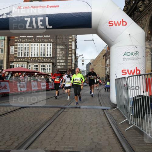 05.10.2025 - 20. swb-Marathon Bremen Yannick Fuchs http://msf.ph/oto/9255078 05.10.2025 10:55:03 Ziel 9427, 9436, 9560, 9570, 10024, 10231, 10232, 10233, 10487, 10609, 10770, 11163, 11320, 11373, 11470 meine-sportfotos.de