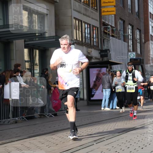 05.10.2025 - 20. swb-Marathon Bremen Strokosch-Dieckow http://msf.ph/oto/9255096 05.10.2025 10:56:58 Ziel 5172, 7101, 9000, 9215, 9231, 9260, 9292, 9314, 9450, 9489, 9550, 9577, 9844, 9947, 10169, 10281, 10293, 10367, 10545, 10645, 10657, 10917, 10950, 11015, 11138, 11202, 11434, 11566, 11596, 11606, 11686, 5172, 7101, 9000, 9215, 9231, 9260, 9292, 9314, 9450, 9489, 9550, 9577, 9844, 9947, 10169, 10281, 10293, 10367, 10545, 10645, 10657, 10917, 10950, 11015, 11138, 11202, 11434, 11566, 11596, 11606, 11686 meine-sportfotos.de