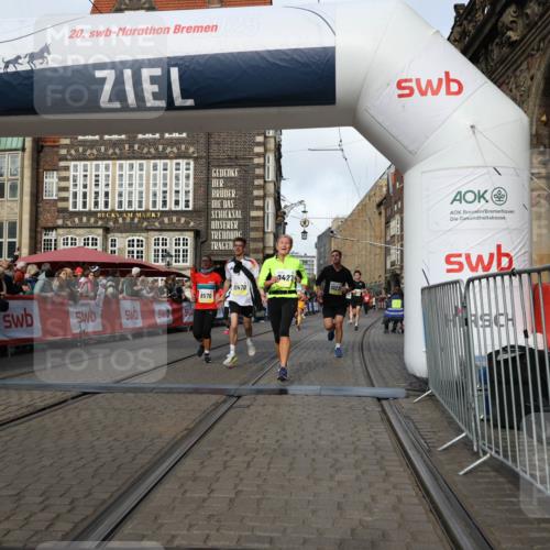 05.10.2025 - 20. swb-Marathon Bremen Yannick Fuchs http://msf.ph/oto/9255108 05.10.2025 10:55:03 Ziel 9427, 9436, 9560, 9570, 10024, 10231, 10232, 10233, 10487, 10609, 10770, 11163, 11320, 11373, 11470 meine-sportfotos.de