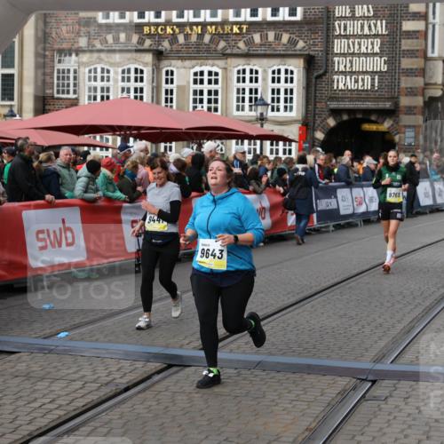 05.10.2025 - 20. swb-Marathon Bremen Yannick Fuchs http://msf.ph/oto/9255521 05.10.2025 11:15:26 Ziel 9441, 9643, 9768, 11293 meine-sportfotos.de