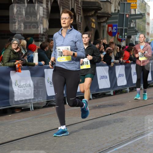05.10.2025 - 20. swb-Marathon Bremen Strokosch-Dieckow http://msf.ph/oto/9255537 05.10.2025 11:02:43 Ziel 9331, 9360, 9516, 9841, 10129, 10510, 10530, 10734, 10803, 10804, 10826, 10940, 11024, 11193, 11576 meine-sportfotos.de
