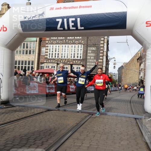 05.10.2025 - 20. swb-Marathon Bremen Yannick Fuchs http://msf.ph/oto/9255653 05.10.2025 10:55:14 Ziel 9475, 9791, 10014, 10034, 10180, 10307, 10920, 11317, 11363, 11507, 11523 meine-sportfotos.de