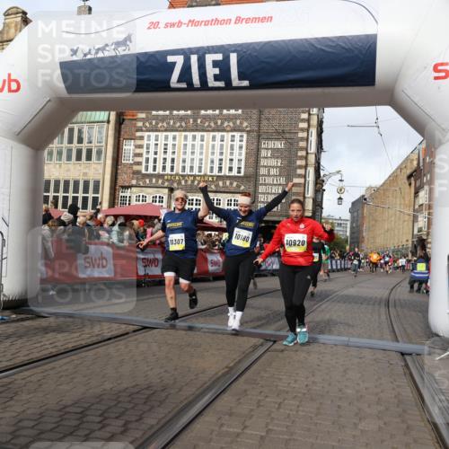 05.10.2025 - 20. swb-Marathon Bremen Yannick Fuchs http://msf.ph/oto/9255663 05.10.2025 10:55:14 Ziel 9475, 9791, 10014, 10034, 10180, 10307, 10920, 11317, 11363, 11507, 11523 meine-sportfotos.de