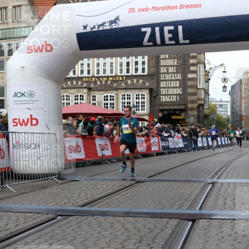 05.10.2025 - 20. swb-Marathon Bremen Yannick Fuchs http://msf.ph/oto/9255669 05.10.2025 10:46:35 Ziel 11167 meine-sportfotos.de