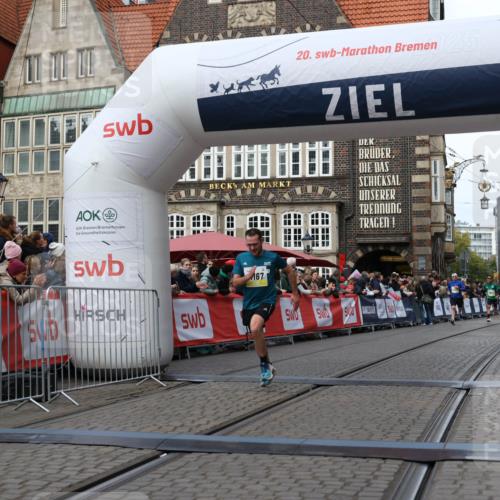 05.10.2025 - 20. swb-Marathon Bremen Yannick Fuchs http://msf.ph/oto/9255677 05.10.2025 10:46:36 Ziel 11167 meine-sportfotos.de