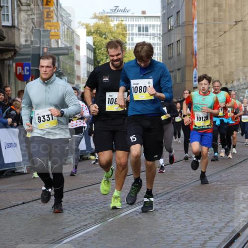 05.10.2025 - 20. swb-Marathon Bremen Strokosch-Dieckow http://msf.ph/oto/9255708 05.10.2025 11:02:46 Ziel 9331, 9360, 9516, 9846, 10129, 10207, 10530, 10734, 10803, 10804, 10940, 11024, 11087, 11193, 11504, 11576, 11667, 11668 meine-sportfotos.de