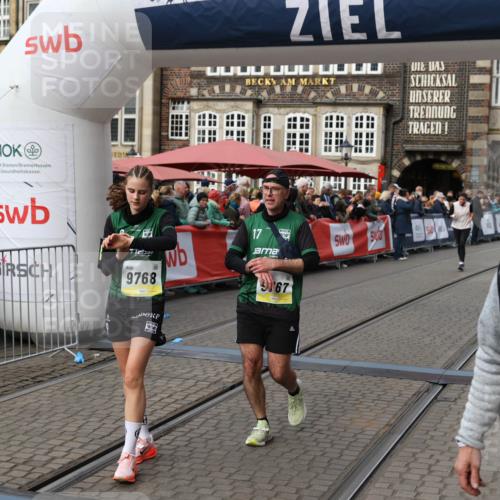 05.10.2025 - 20. swb-Marathon Bremen Yannick Fuchs http://msf.ph/oto/9255747 05.10.2025 11:15:31 Ziel 9441, 9643, 9767, 9768, 9959, 10976 meine-sportfotos.de