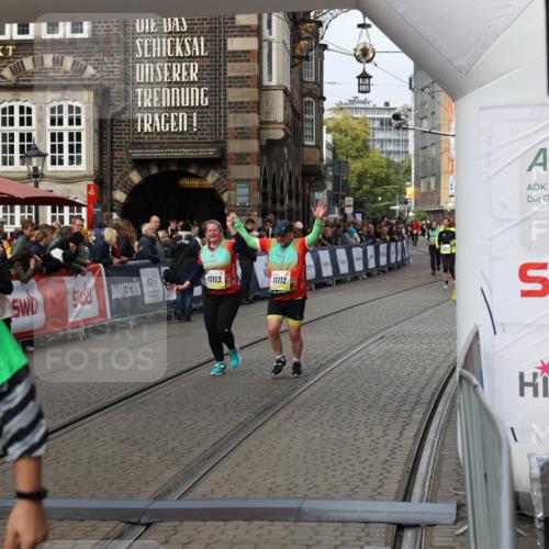 05.10.2025 - 20. swb-Marathon Bremen Yannick Fuchs http://msf.ph/oto/9255841 05.10.2025 11:15:35 Ziel 8844, 9767, 9768, 9959, 10976, 11112, 11113 meine-sportfotos.de