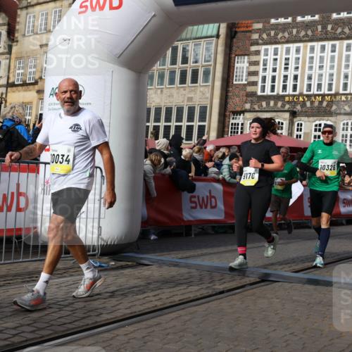 05.10.2025 - 20. swb-Marathon Bremen Yannick Fuchs http://msf.ph/oto/9255856 05.10.2025 10:55:19 Ziel 9176, 9318, 10003, 10014, 10034, 10180, 10307, 10326, 10920, 11140, 11317 meine-sportfotos.de