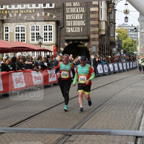 05.10.2025 - 20. swb-Marathon Bremen Yannick Fuchs http://msf.ph/oto/9255925 05.10.2025 11:15:37 Ziel 8844, 9767, 9959, 10976, 11112, 11113 meine-sportfotos.de