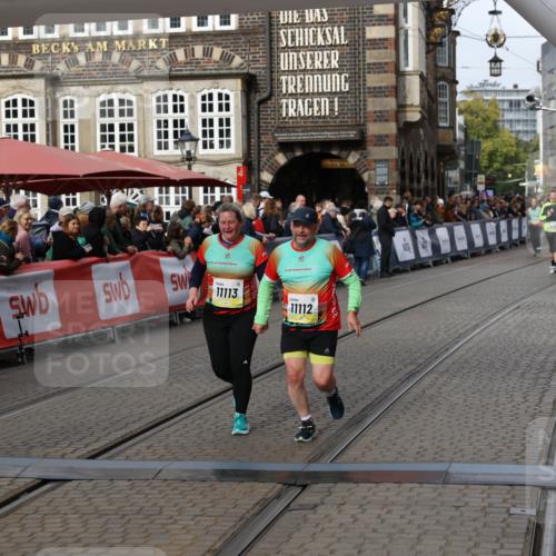 05.10.2025 - 20. swb-Marathon Bremen Yannick Fuchs http://msf.ph/oto/9255945 05.10.2025 11:15:38 Ziel 8844, 9959, 10976, 11112, 11113 meine-sportfotos.de