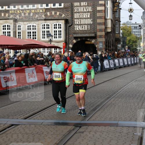 05.10.2025 - 20. swb-Marathon Bremen Yannick Fuchs http://msf.ph/oto/9255968 05.10.2025 11:15:38 Ziel 8844, 9959, 10976, 11112, 11113 meine-sportfotos.de