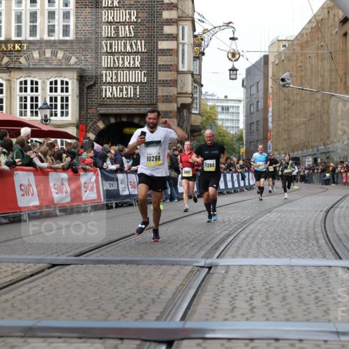 05.10.2025 - 20. swb-Marathon Bremen Yannick Fuchs http://msf.ph/oto/9256019 05.10.2025 10:46:43 Ziel 9009, 9207, 9366, 10268, 11268 meine-sportfotos.de