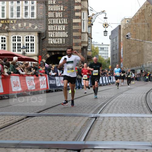 05.10.2025 - 20. swb-Marathon Bremen Yannick Fuchs http://msf.ph/oto/9256026 05.10.2025 10:46:43 Ziel 9009, 9207, 9366, 10268, 11268 meine-sportfotos.de
