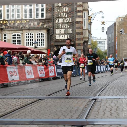 05.10.2025 - 20. swb-Marathon Bremen Yannick Fuchs http://msf.ph/oto/9256046 05.10.2025 10:46:44 Ziel 9009, 9207, 9366, 9961, 10268, 11268 meine-sportfotos.de