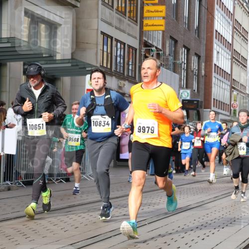 05.10.2025 - 20. swb-Marathon Bremen Strokosch-Dieckow http://msf.ph/oto/9256050 05.10.2025 10:57:36 Ziel 9221, 9568, 9576, 9582, 9634, 9719, 9872, 9979, 10127, 10219, 10341, 10377, 10395, 10459, 10577, 10620, 10651, 10703, 10793, 10834, 10890, 10975, 11023, 11058, 11116, 11301, 11457, 11469, 11520, 11521, 11564, 11575, 11601, 11663, 11731, 11744, 9221, 9568, 9576, 9582, 9634, 9719, 9872, 9979, 10127, 10219, 10341, 10377, 10395, 10459, 10577, 10620, 10651, 10703, 10793, 10834, 10890, 10975, 11023, 11058, 11601, 11663 meine-sportfotos.de