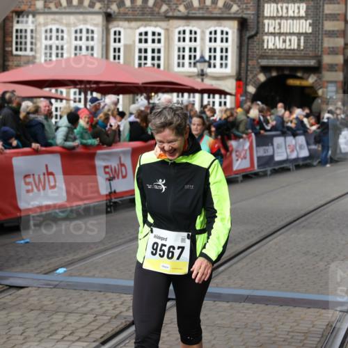 05.10.2025 - 20. swb-Marathon Bremen Yannick Fuchs http://msf.ph/oto/9256113 05.10.2025 11:15:48 Ziel 9567, 11440 meine-sportfotos.de