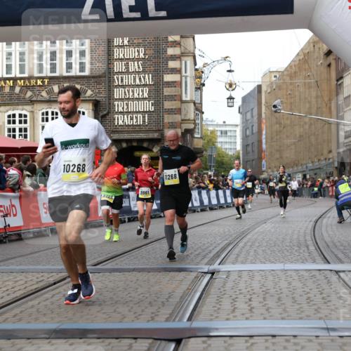 05.10.2025 - 20. swb-Marathon Bremen Yannick Fuchs http://msf.ph/oto/9256159 05.10.2025 10:46:45 Ziel 9009, 9207, 9366, 9961, 10268, 11268 meine-sportfotos.de