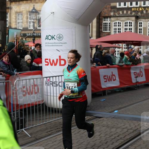 05.10.2025 - 20. swb-Marathon Bremen Yannick Fuchs http://msf.ph/oto/9256216 05.10.2025 11:15:50 Ziel 9567, 11440 meine-sportfotos.de