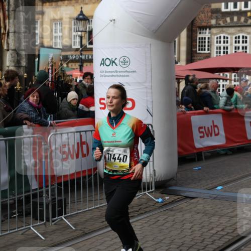 05.10.2025 - 20. swb-Marathon Bremen Yannick Fuchs http://msf.ph/oto/9256257 05.10.2025 11:15:50 Ziel 9567, 11440 meine-sportfotos.de