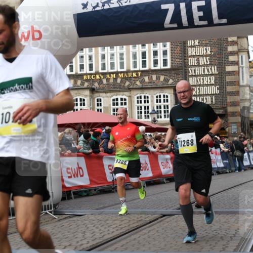 05.10.2025 - 20. swb-Marathon Bremen Yannick Fuchs http://msf.ph/oto/9256284 05.10.2025 10:46:47 Ziel 9009, 9207, 9366, 9961, 10268, 10411, 11268, 11327 meine-sportfotos.de