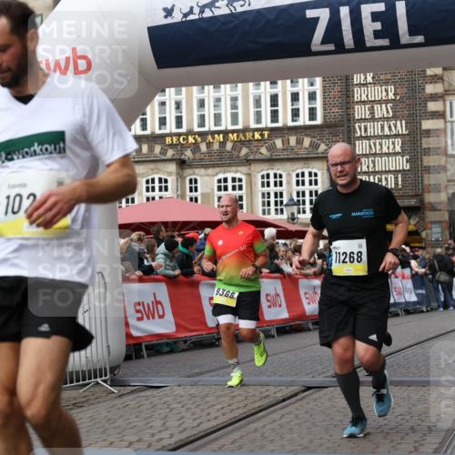 05.10.2025 - 20. swb-Marathon Bremen Yannick Fuchs http://msf.ph/oto/9256294 05.10.2025 10:46:47 Ziel 9009, 9207, 9366, 9961, 10268, 10411, 11268, 11327 meine-sportfotos.de