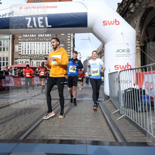 05.10.2025 - 20. swb-Marathon Bremen Yannick Fuchs http://msf.ph/oto/9256332 05.10.2025 10:55:27 Ziel 9201, 9318, 9350, 9514, 9654, 9881, 9933, 10116, 10260, 10970, 11042, 11115, 11140, 11431, 11702 meine-sportfotos.de