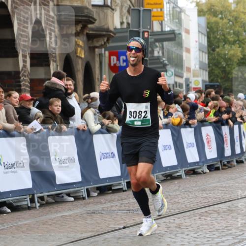 05.10.2025 - 20. swb-Marathon Bremen Strokosch-Dieckow http://msf.ph/oto/9256399 05.10.2025 12:54:15 Ziel 1889, 9082 meine-sportfotos.de