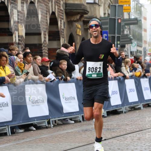05.10.2025 - 20. swb-Marathon Bremen Strokosch-Dieckow http://msf.ph/oto/9256498 05.10.2025 12:54:15 Ziel 1889, 9082 meine-sportfotos.de