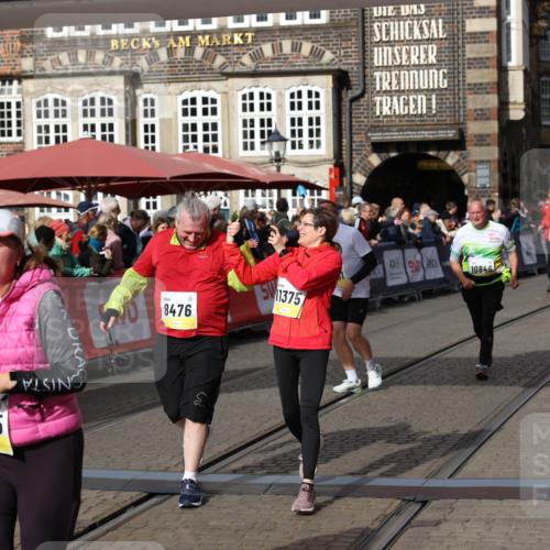 05.10.2025 - 20. swb-Marathon Bremen Yannick Fuchs http://msf.ph/oto/9256512 05.10.2025 11:16:07 Ziel 8476, 10355, 10831, 10846, 11375 meine-sportfotos.de