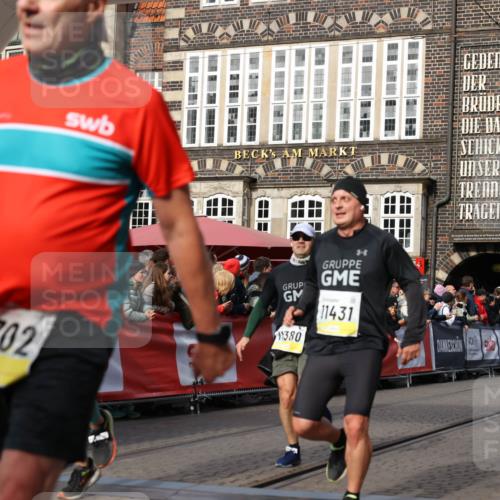 05.10.2025 - 20. swb-Marathon Bremen Yannick Fuchs http://msf.ph/oto/9256521 05.10.2025 10:55:31 Ziel 9201, 9350, 9514, 9654, 9722, 9881, 9902, 9933, 10116, 10256, 10260, 10970, 11042, 11115, 11380, 11431, 11702 meine-sportfotos.de