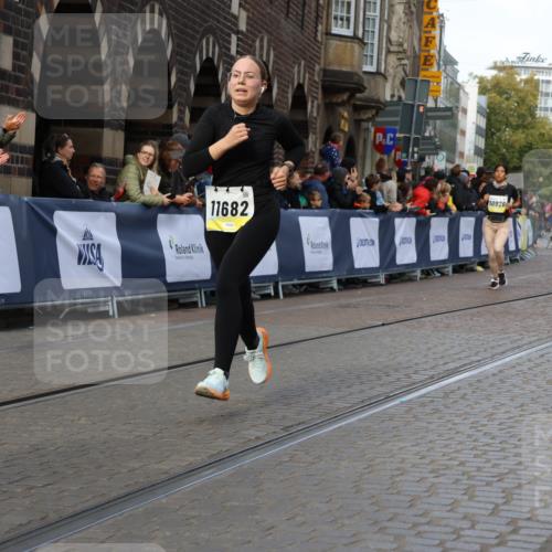 05.10.2025 - 20. swb-Marathon Bremen Strokosch-Dieckow http://msf.ph/oto/9256540 05.10.2025 11:03:10 Ziel 9300, 9325, 9593, 10185, 10471, 10926, 10996, 11390, 11682 meine-sportfotos.de