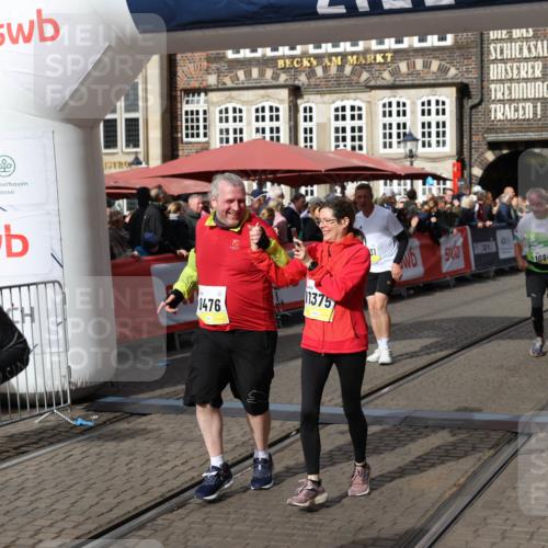 05.10.2025 - 20. swb-Marathon Bremen Yannick Fuchs http://msf.ph/oto/9256565 05.10.2025 11:16:08 Ziel 8476, 10355, 10831, 10846, 11375 meine-sportfotos.de
