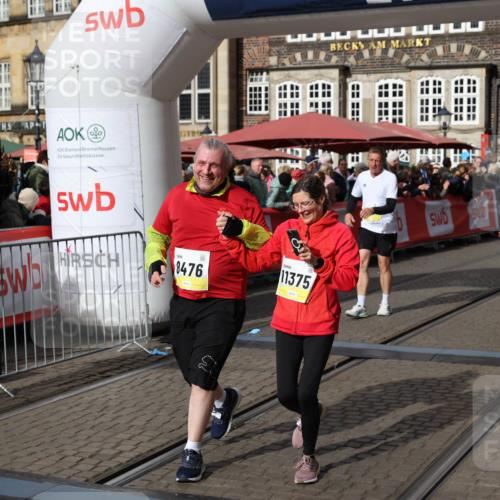 05.10.2025 - 20. swb-Marathon Bremen Yannick Fuchs http://msf.ph/oto/9256603 05.10.2025 11:16:08 Ziel 8476, 10355, 10831, 10846, 11375 meine-sportfotos.de