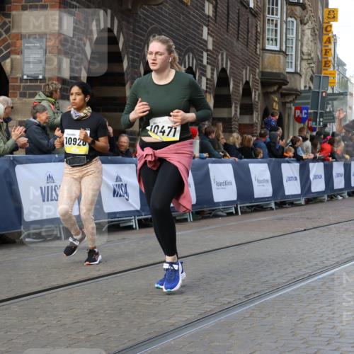 05.10.2025 - 20. swb-Marathon Bremen Strokosch-Dieckow http://msf.ph/oto/9256620 05.10.2025 11:03:14 Ziel 9246, 9325, 10142, 10405, 10471, 10926, 11390, 11467, 11502, 11508, 11509 meine-sportfotos.de