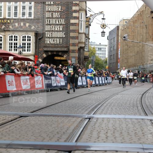 05.10.2025 - 20. swb-Marathon Bremen Yannick Fuchs http://msf.ph/oto/9256709 05.10.2025 10:46:55 Ziel 10277, 10411, 11327 meine-sportfotos.de
