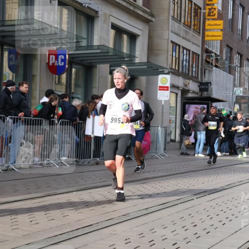 05.10.2025 - 20. swb-Marathon Bremen Strokosch-Dieckow http://msf.ph/oto/9256728 05.10.2025 10:57:57 Ziel 7077, 9174, 9330, 9433, 9462, 9576, 9582, 9608, 9634, 9820, 9952, 10084, 10127, 10368, 10377, 10395, 10398, 10459, 10586, 10620, 10786, 11049, 11058, 11181, 11184, 11291, 11495, 11562, 11591, 11608, 11700, 11724, 7077, 9174, 9330, 9433, 9462, 9576, 9582, 9608, 9634, 9820, 9952, 10084, 10127, 10368, 10377, 10395, 10398, 10459, 10586, 10620, 10786, 11058, 11562, 11608 meine-sportfotos.de