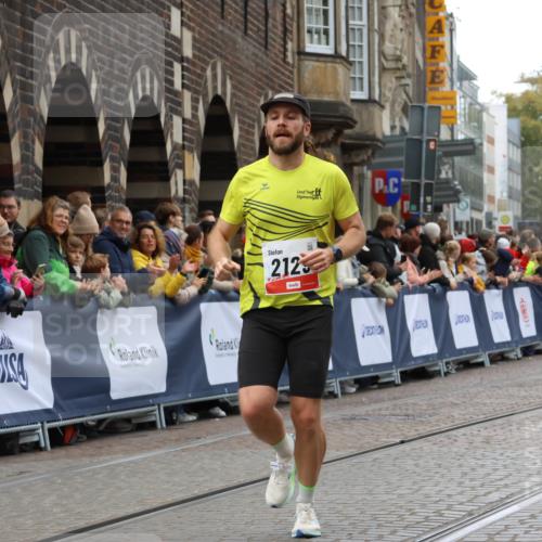 05.10.2025 - 20. swb-Marathon Bremen Strokosch-Dieckow http://msf.ph/oto/9256767 05.10.2025 12:54:29 Ziel 2129, 5240 meine-sportfotos.de