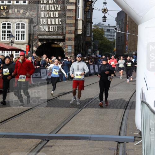 05.10.2025 - 20. swb-Marathon Bremen Yannick Fuchs http://msf.ph/oto/9256838 05.10.2025 11:16:13 Ziel 7109, 8476, 9640, 10220, 10635, 10831, 10846, 11331, 11375 meine-sportfotos.de