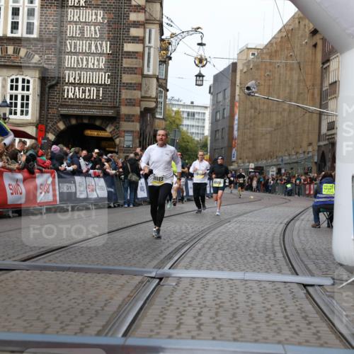 05.10.2025 - 20. swb-Marathon Bremen Yannick Fuchs http://msf.ph/oto/9256845 05.10.2025 10:47:00 Ziel 10277, 10661, 10750, 11189 meine-sportfotos.de
