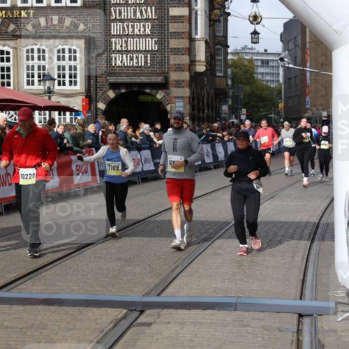 05.10.2025 - 20. swb-Marathon Bremen Yannick Fuchs http://msf.ph/oto/9256896 05.10.2025 11:16:13 Ziel 7109, 8476, 9640, 10220, 10635, 10831, 10846, 11331, 11375 meine-sportfotos.de