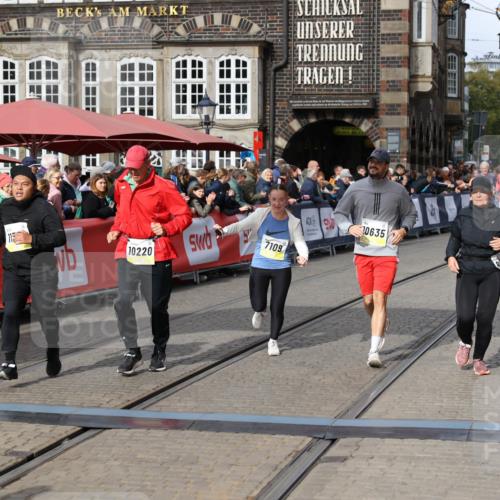 05.10.2025 - 20. swb-Marathon Bremen Yannick Fuchs http://msf.ph/oto/9256914 05.10.2025 11:16:14 Ziel 7109, 9640, 10220, 10635, 10831, 10846, 11331 meine-sportfotos.de
