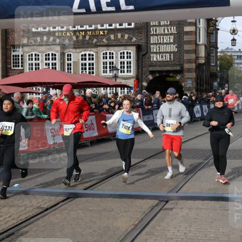 05.10.2025 - 20. swb-Marathon Bremen Yannick Fuchs http://msf.ph/oto/9256953 05.10.2025 11:16:14 Ziel 7109, 9640, 10220, 10635, 10831, 10846, 11331 meine-sportfotos.de